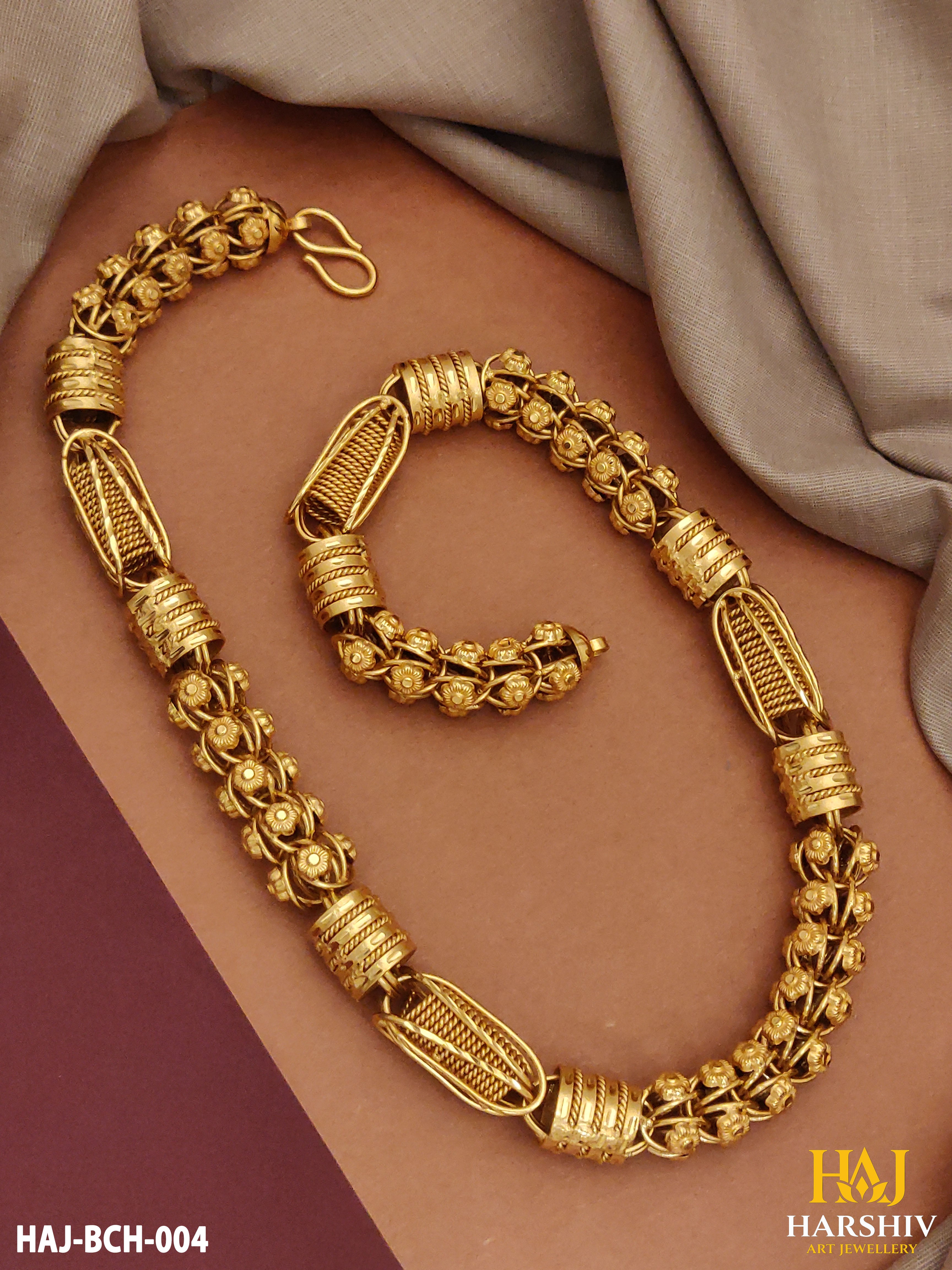 New Big Rajwadi Spring-Ring with Cape Design Chain for Men.(BCH-004)