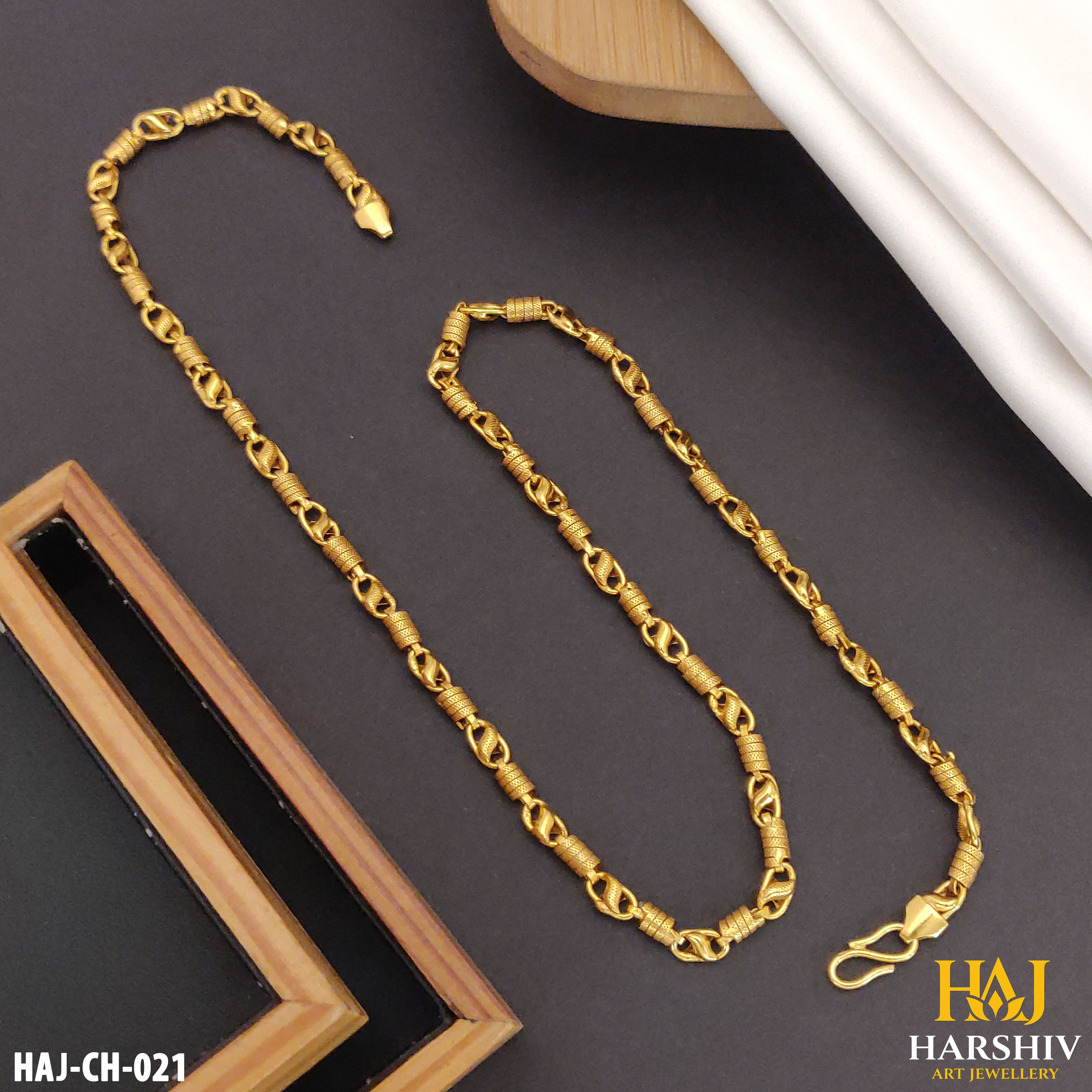 New Exclusive Paan Design with Round Cape Chain for Men (CH-021)