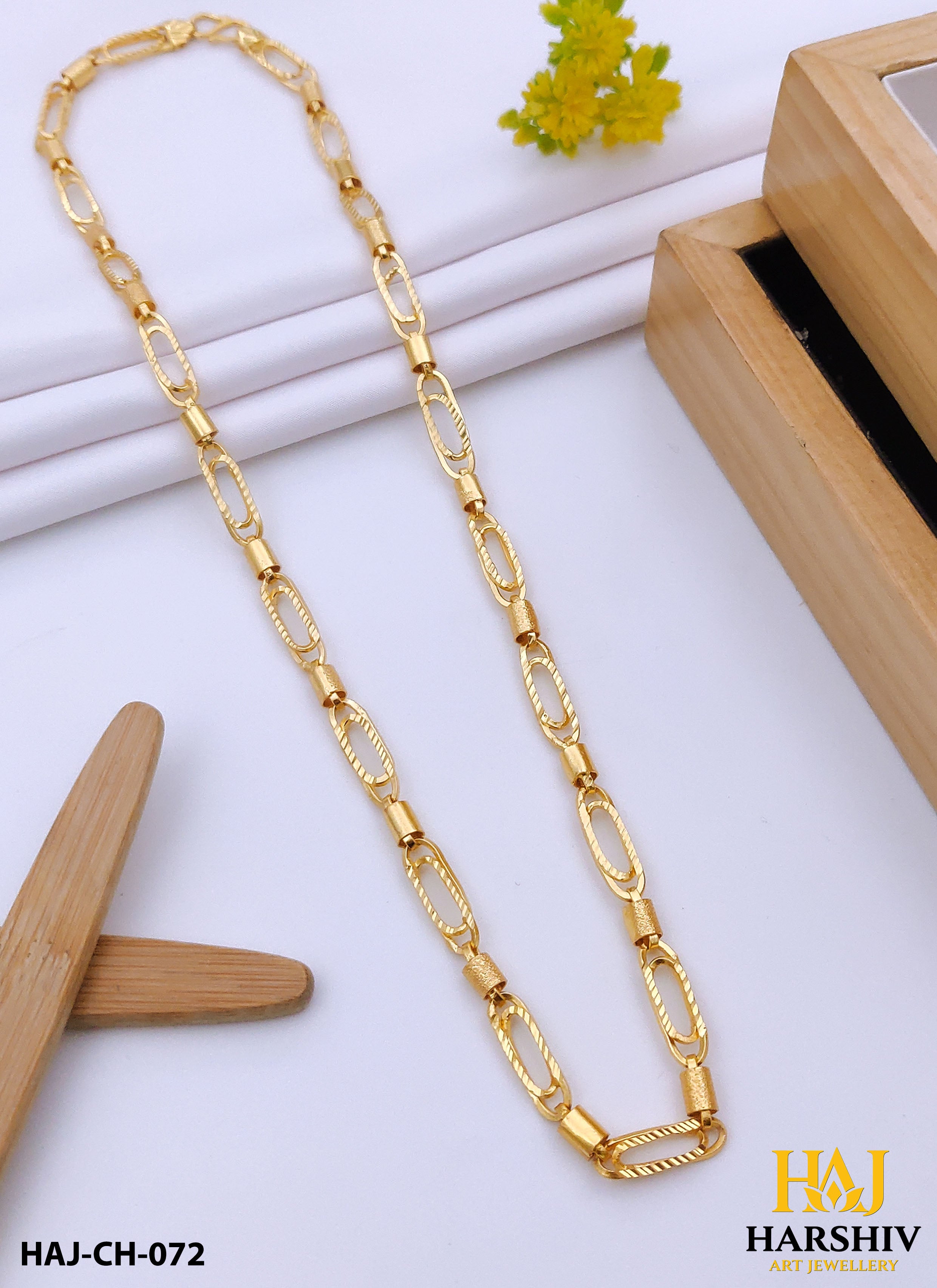 New Classical Gold Plated Kadi With Pipe Design Chain for Men.(CH-072)